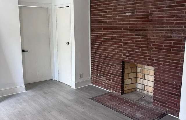 Room in 2 Bedroom Home in Gastonia Gallery 3