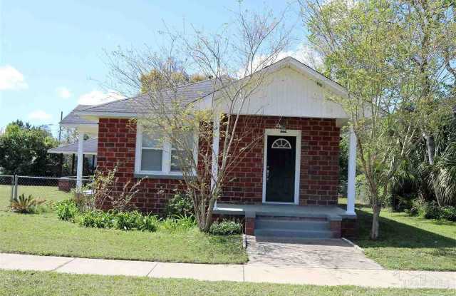 5037 Canal St - 5037 Canal Street, Milton, FL 32570