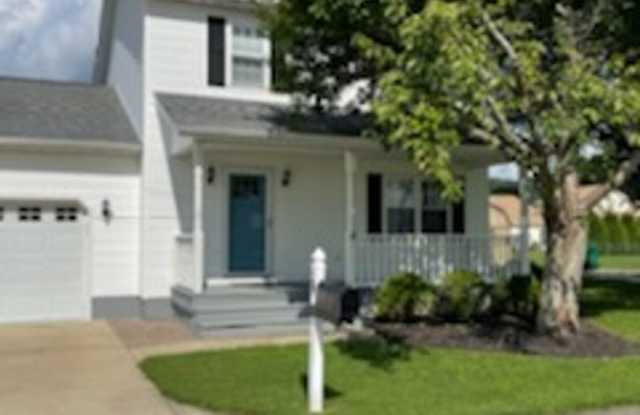 Immaculate Three Bedroom Two and Half Two-Story Charmer photos photos Immaculate Three Bedroom Two and Half Two-Story Charmer photos photos