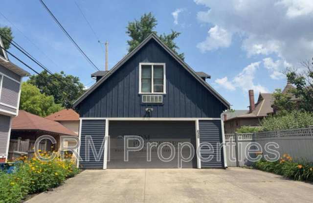 626 E 15th St photos photos