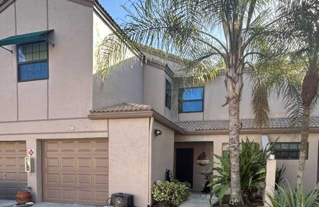 1672 Cypress Pointe Drive photos photos