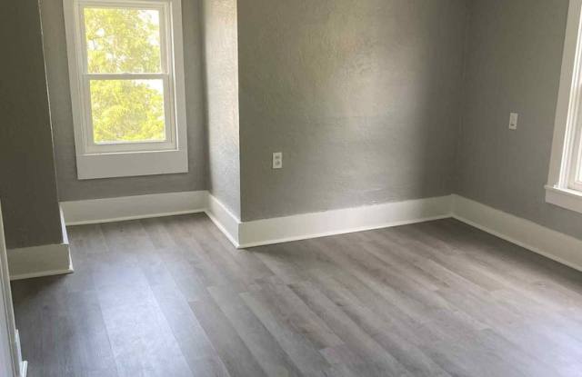 Newly Updated Spacious 4 bedroom 1 bathroom house for rent in Glassport! Gallery 4