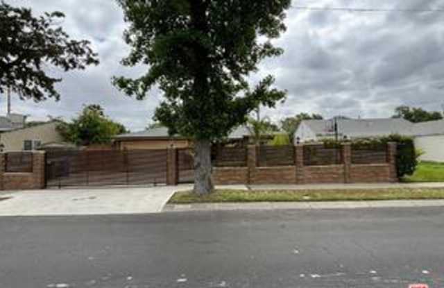 6550 Van Noord Avenue photos photos