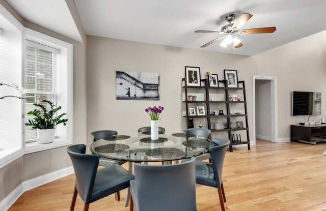1215 CHARLESTON Court Gallery 4