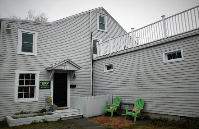 310 1/2 N BUCKMARSH STREET - 310 1/2 N Buckmarsh St, Berryville, VA 22611 310 1/2 N BUCKMARSH STREET - 310 1/2 N Buckmarsh St, Berryville, VA 22611