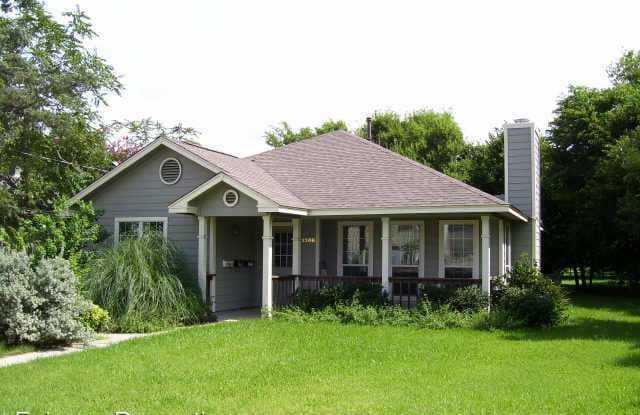 1506-A North Street - 1506 North College Street, McKinney, TX 75069