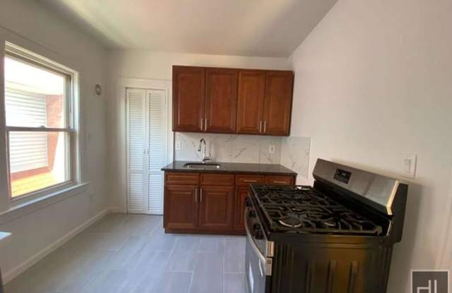 3815 FARRAGUT ROAD Gallery 2