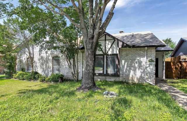2931 Northrope Street Gallery 2