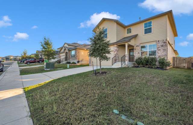 Spacious 5-Bedroom Beauty in Redbird Ranch –  with Community Perks! Gallery 1