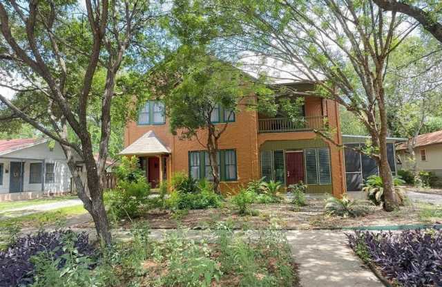 *COMING SOON* Spacious 2-Bedroom with Front & Back Balconies in Deco District! Gallery 1