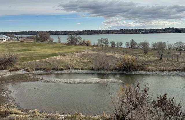 Golfers Dream Condo! Lake Front, FULLY FURNISHED w/Private Pool and Dock access! Near The Links at Moses Pointe! photos photos