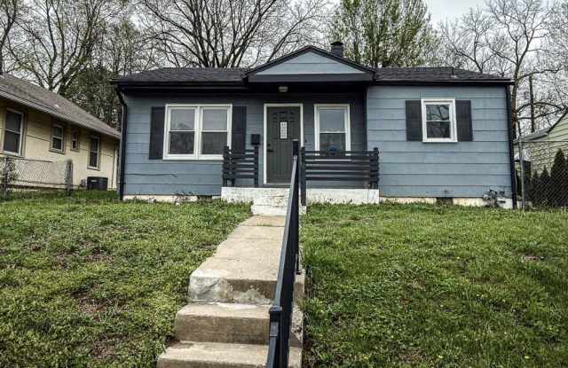 5029 Michigan Ave photos photos