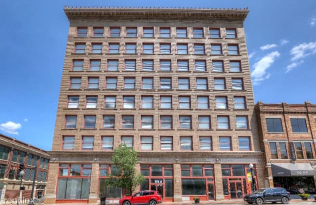 601 S Main 1 Bedroom - 601 South Main Street, Joplin, MO 64801