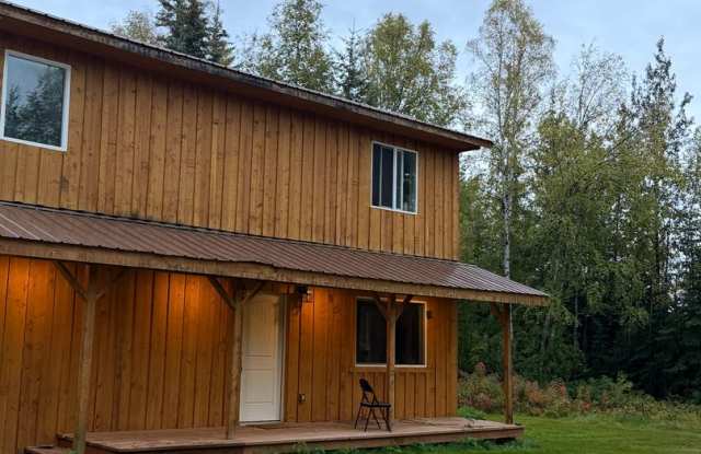 Spacious 3-Bedroom North Pole Home with a Large Primary Suite, Fenced Yard, and Two-Car Garage Gallery 1
