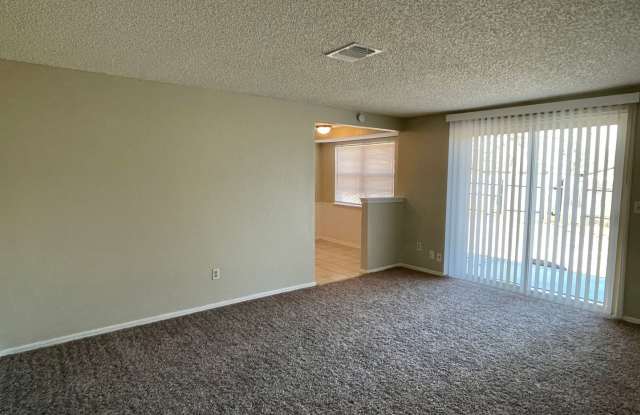 Updated 3 bed 1.5 bath Gallery 3