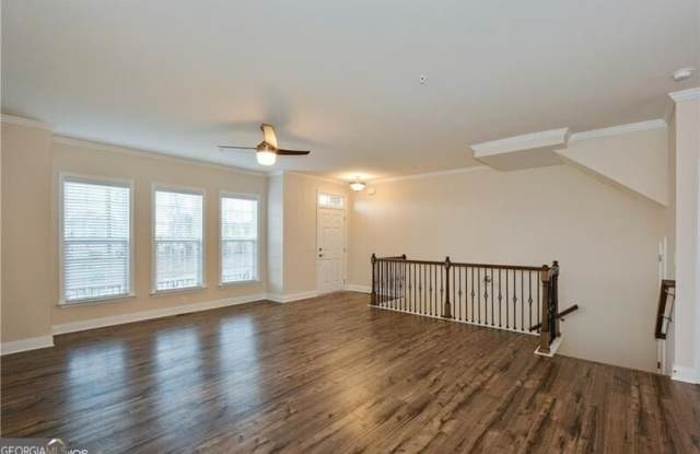200 Braeden Way Gallery 4