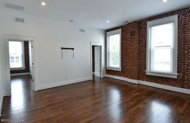 1762 Frankfort Ave Gallery 2