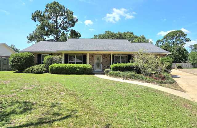 Spacious 3-Bedroom Ranch-Style Home photos photos Spacious 3-Bedroom Ranch-Style Home photos photos