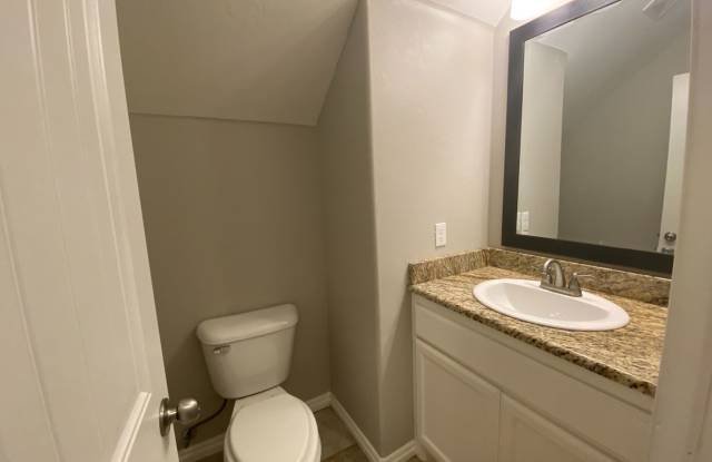 3 Bedroom 2 Bath 2 Car Garage Duplex In North OKC photos photos 3 Bedroom 2 Bath 2 Car Garage Duplex In North OKC photos photos