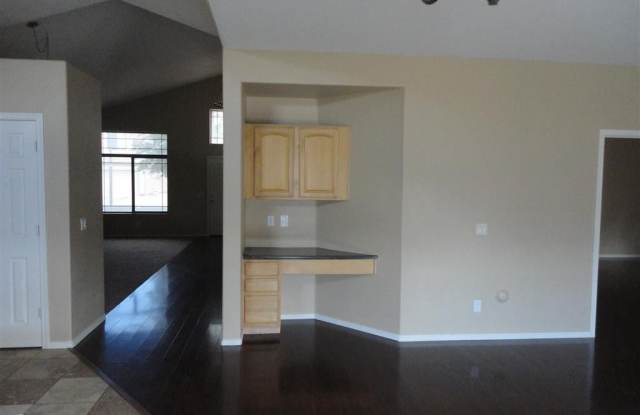 13009 W Gelding Dr 21271563 Gallery 2
