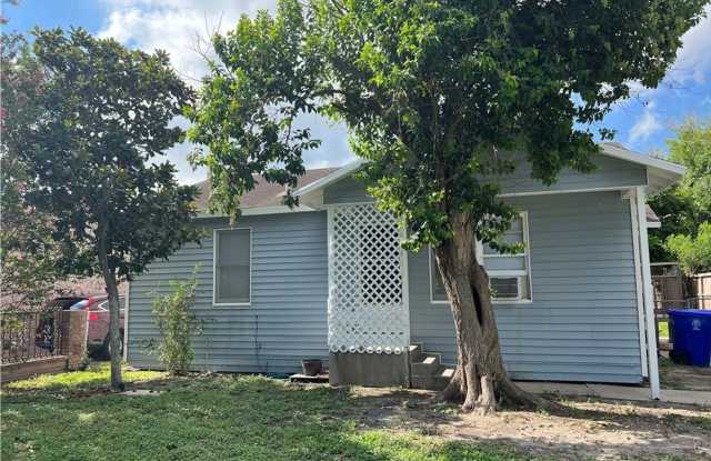 1749 Bernandino - 3/Bed 1/Bath - $1295/month photos photos