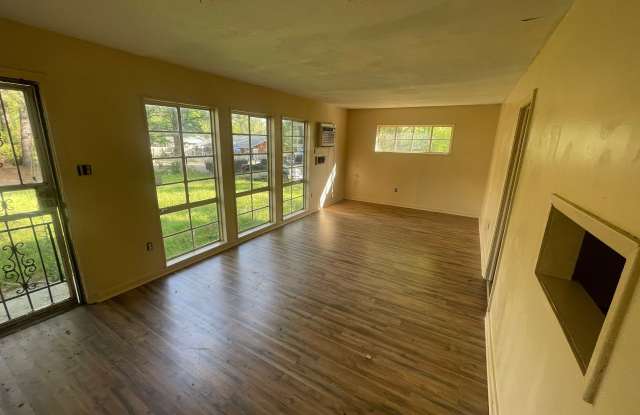 723 Glenmont Drive Gallery 3