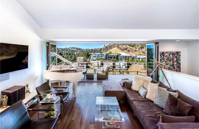 6407 La Punta Drive - 6407 La Punta Drive, Los Angeles, CA 90068
