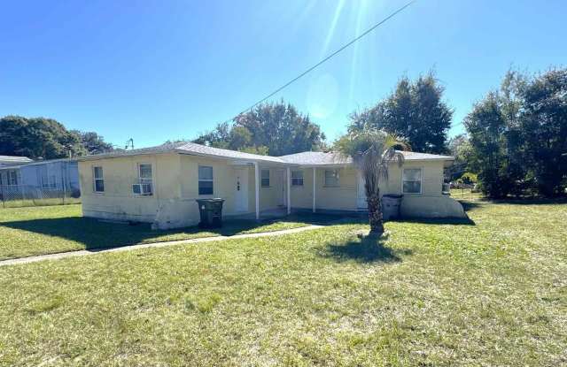 2 Ellis Dr photos photos