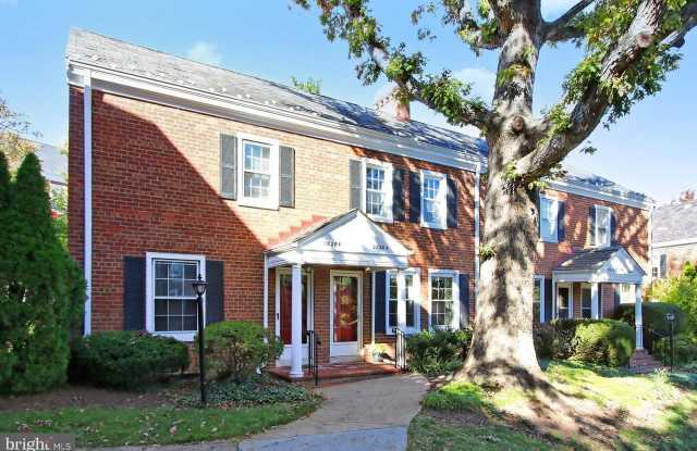 2828 South Abingdon Street - 2828 South Abingdon Street, Arlington, VA 22206