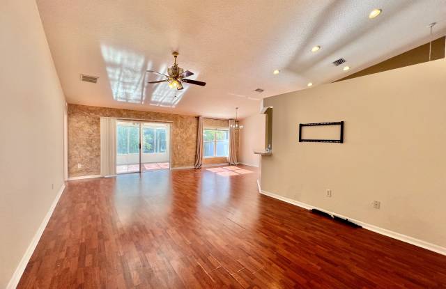 30728 Iverson Dr Gallery 3