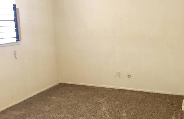 221 Garfield - A Gallery 3