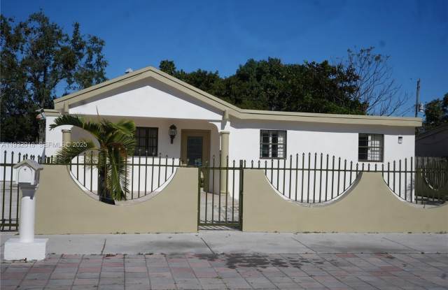 3285 NW 97th St photos photos