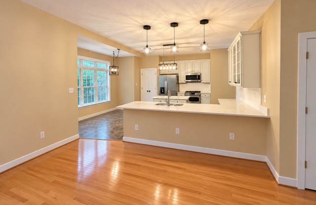 5465 Goodman Forest Lane Gallery 2