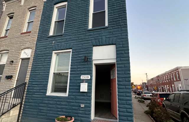 2508 E Madison St photos photos