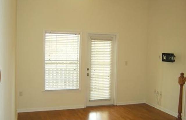 1412 Westchester Ridge NE Gallery 4