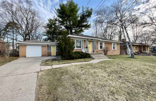 Three Bedroom Ranch in Northeast Grand Rapids - 1433 Mark Street Northeast, Northview, MI 49525
