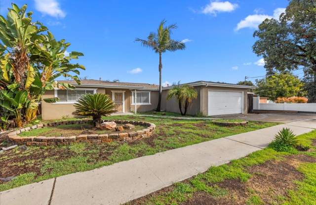 4 bed main house! photos photos