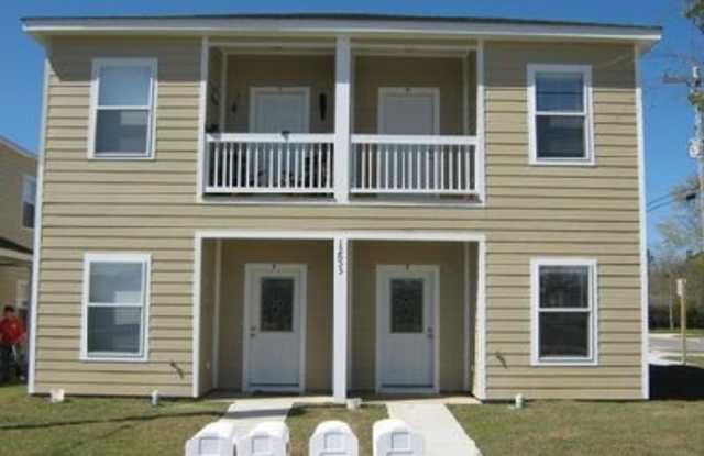 12053 Highland Avenue - C photos photos