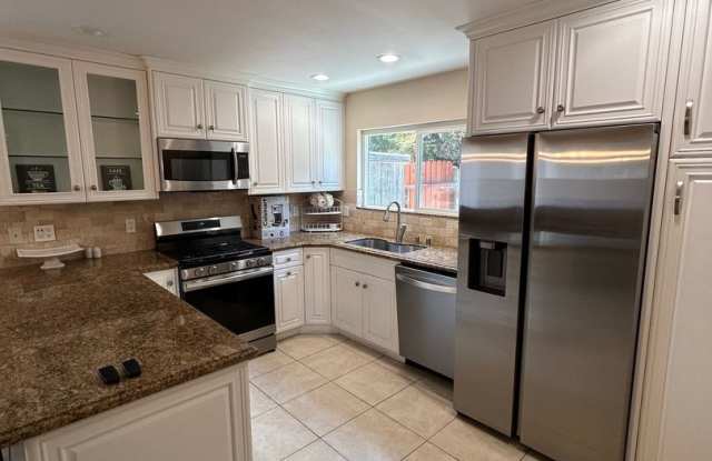 New! Fully Furnished Costa Mesa Condo Near Back Bay! photos photos New! Fully Furnished Costa Mesa Condo Near Back Bay! photos photos