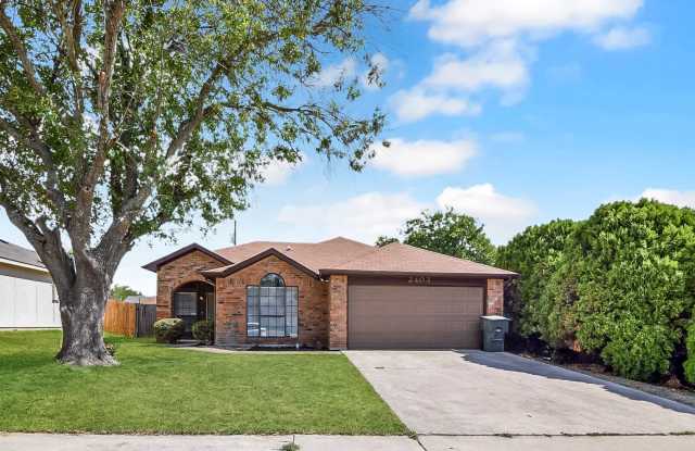 2403 Cactus Dr photos photos