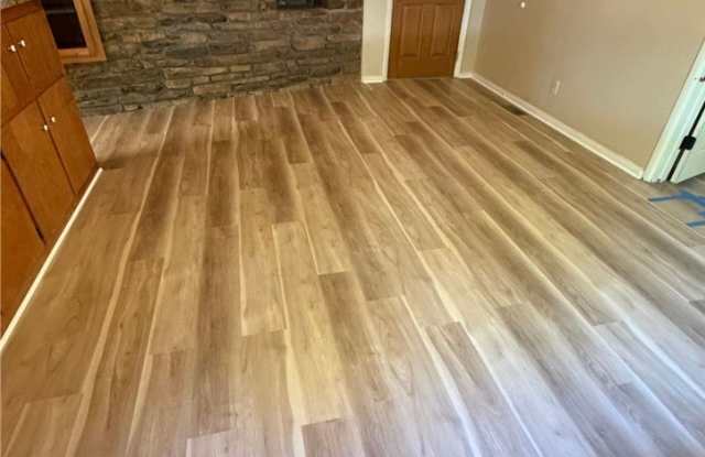 1308 Crestwood Drive Gallery 2