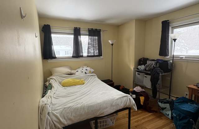 45 Sewall Drive - Upstairs Room 1 photos photos