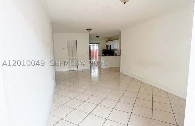 11051 W Okeechobee Rd Gallery 3