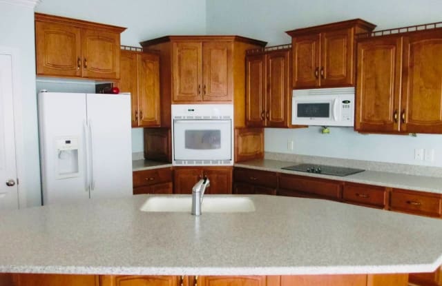 3418 Meadow Breeze Way - 3418 Meadow Breeze Way, West Valley City, UT 84128