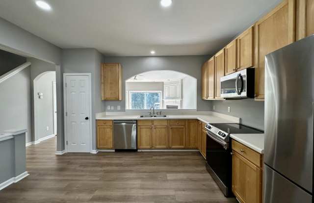 208 Walnut Woods Drive Gallery 4
