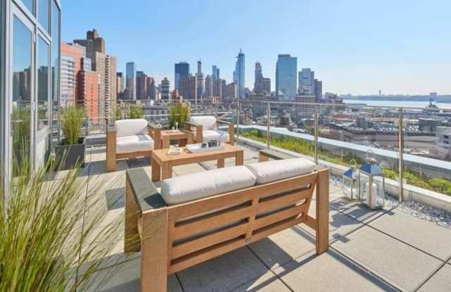 555 West 53rd Street - 555 West 53rd Street, New York City, NY 10019