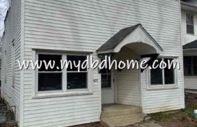 420 Maxine Dr photos photos