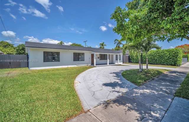 3980 SW 121st Ave photos photos