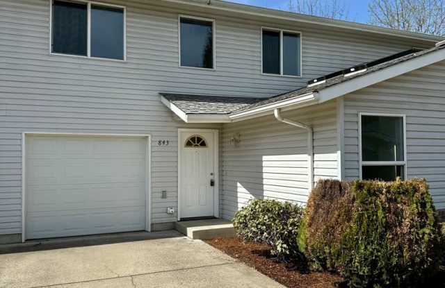 1/2 Off 2nd Month's Rent Gallery 1