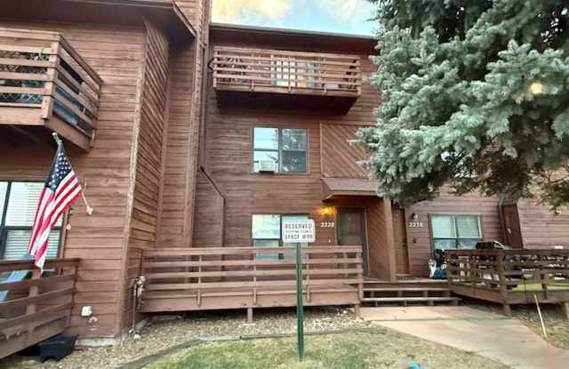 Beautiful West Side 2 Bedroom Condo w/ Views!! photos photos